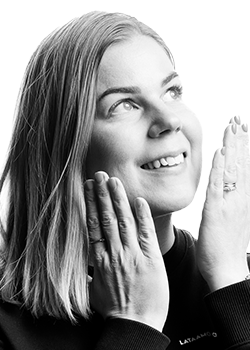 061-Elina-Thessman 250x350