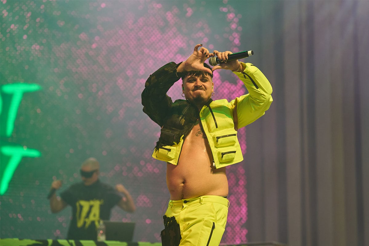 Käärijä lavalla. Käärijä lavalla.