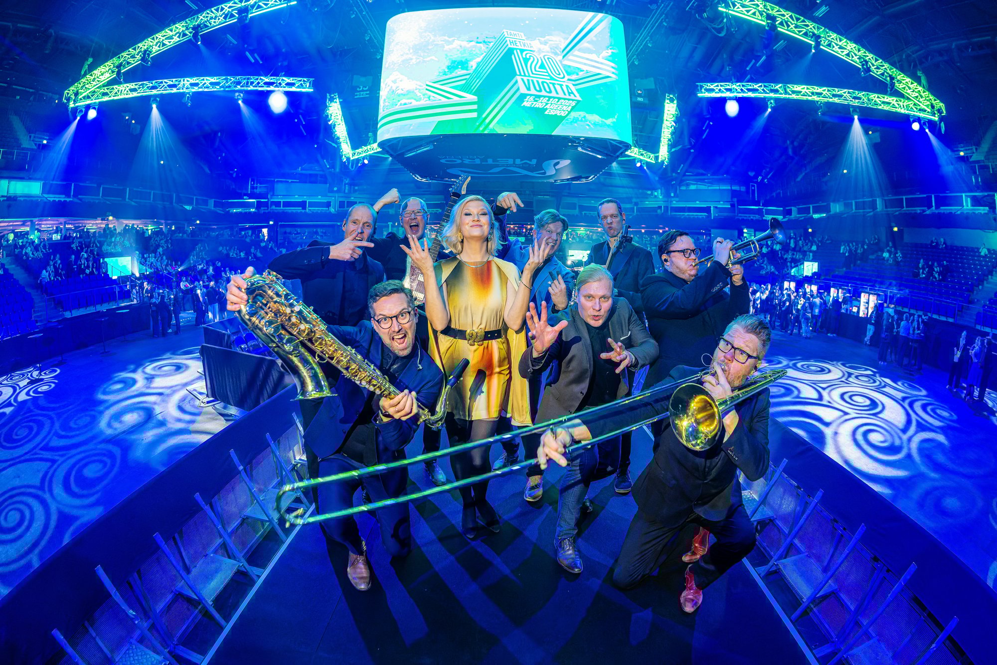 370 HOK-ELANTO 120 VUOTTA!